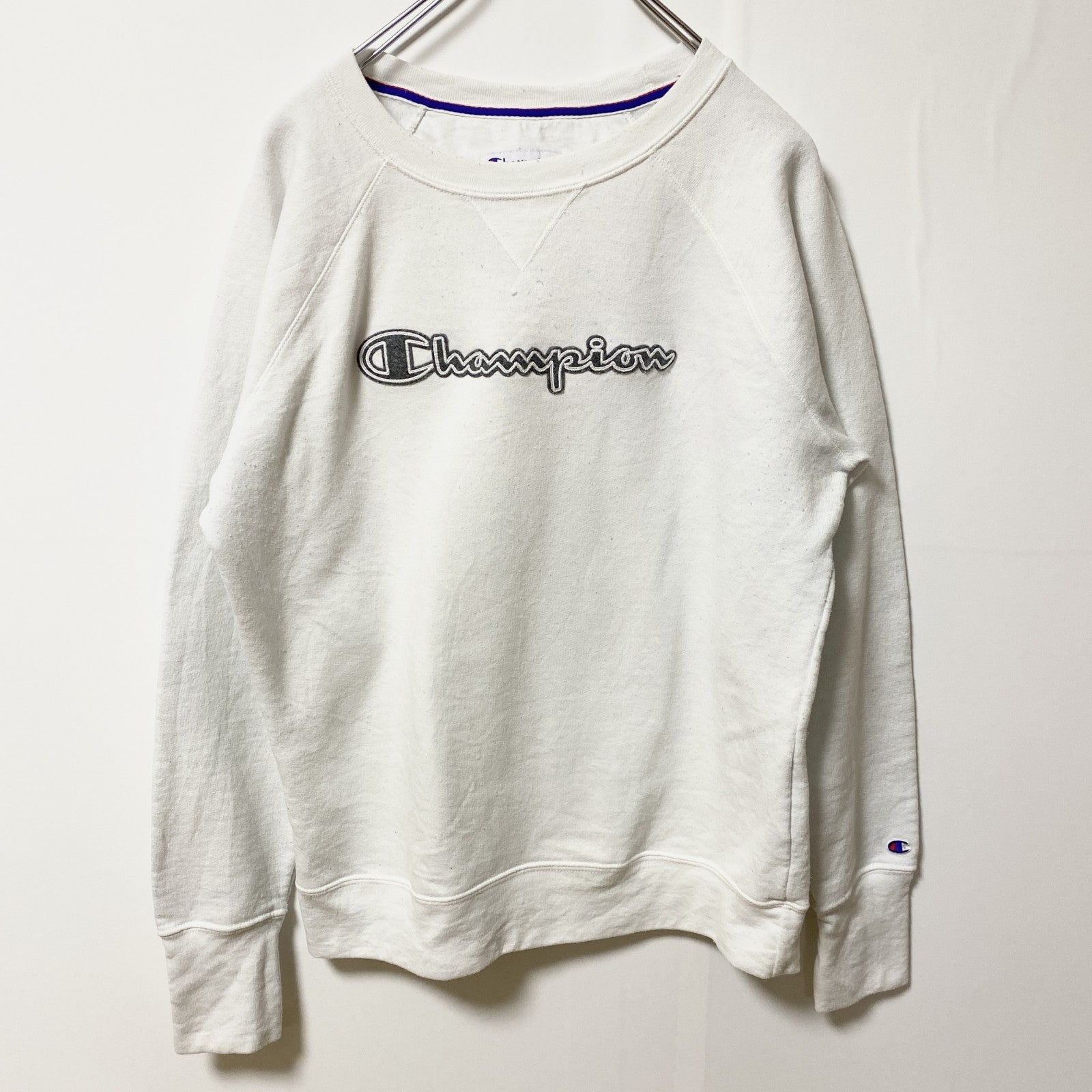 Champion チャンピオン　長袖クルーネックロゴスウェット　トレーナー　白　ホワイト　レトロデザイン　Mサイズ　古着