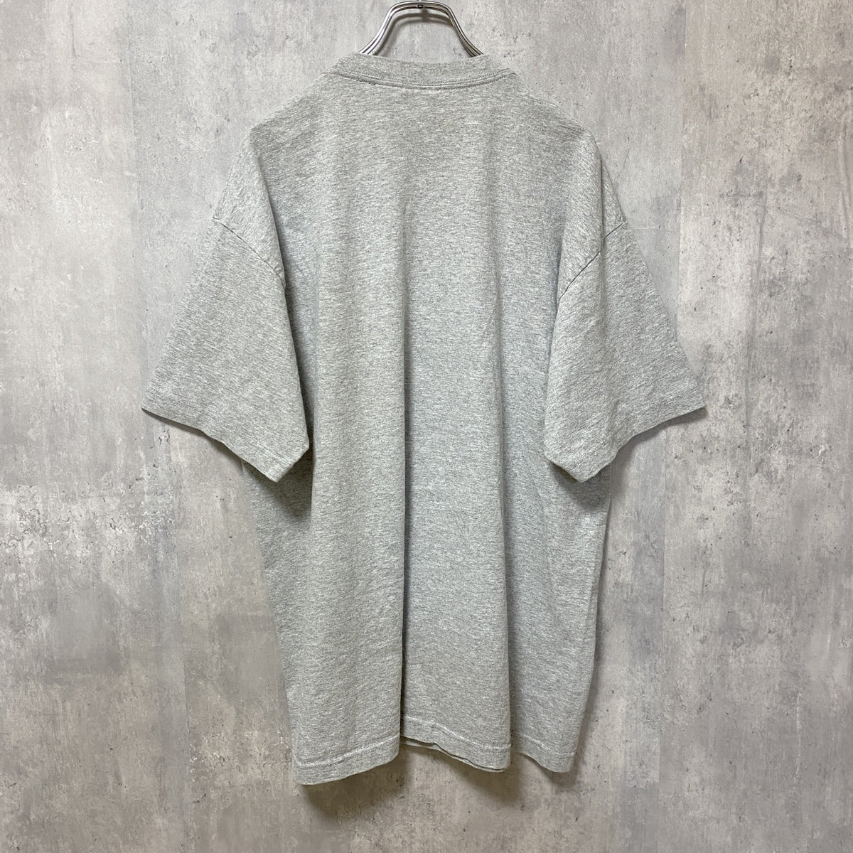 DETROIT REDWINGS　アイスホッケー　半袖プリントTシャツ　グレー　灰色　オーバーサイズ　XLサイズ　古着
