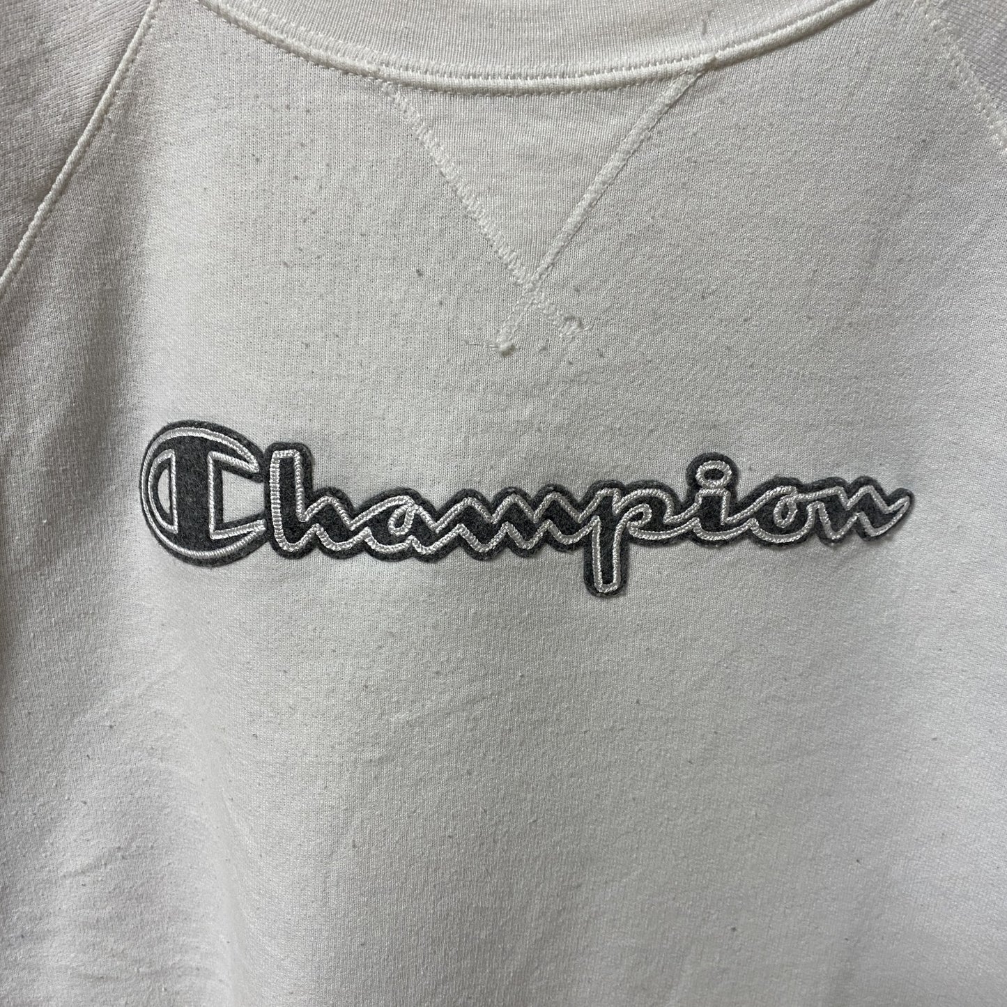 古着 used Champion チャンピオン　長袖クルーネックロゴスウェット　トレーナー　白　レトロデザイン　Mサイズ