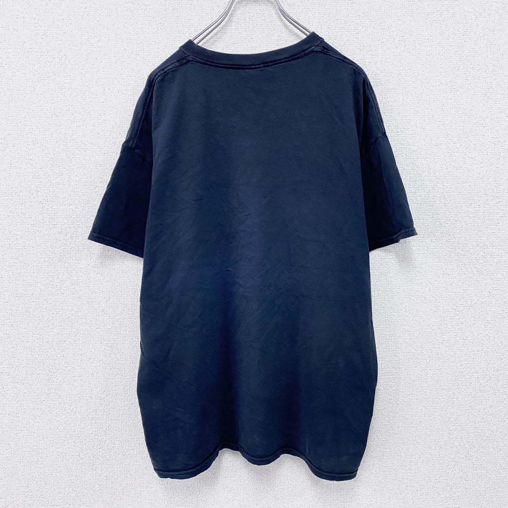 GILDAN　ギルダン　DGM　ディージーエム　momentum　半袖プリントTシャツ　バンドT　黒　ブラック　XLサイズ　古着