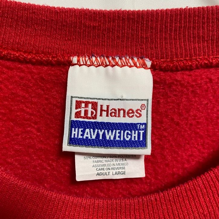 古着 used Hanes ヘインズ　長袖クルーネックプリントスウェット　トレーナー　レトロデザイン　赤　Lサイズ