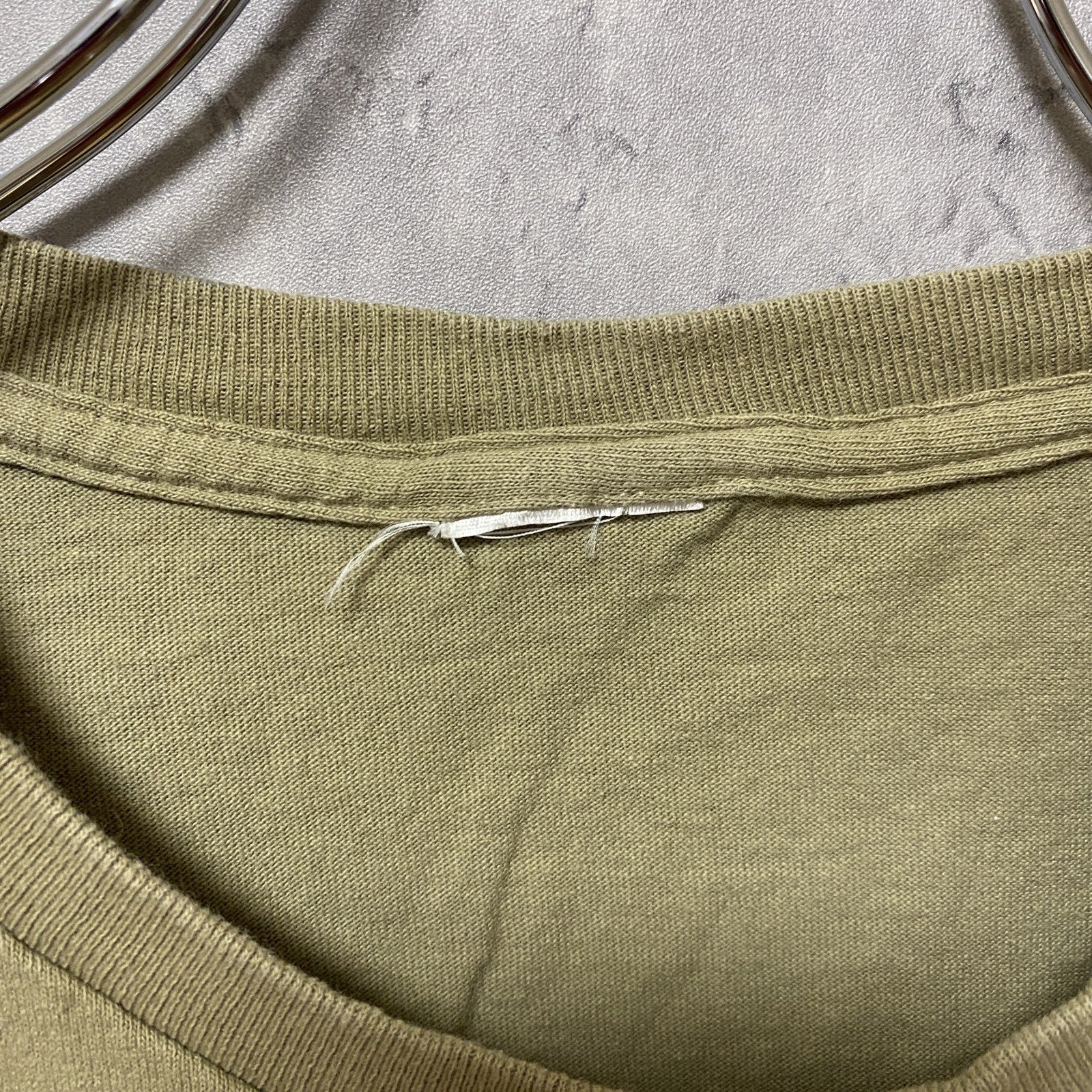 半袖刺繍Tシャツ　キャメル色　レトロ　デザイン　個性的　クルーネック　春夏服　ビッグシルエット　オーバーサイズ　古着