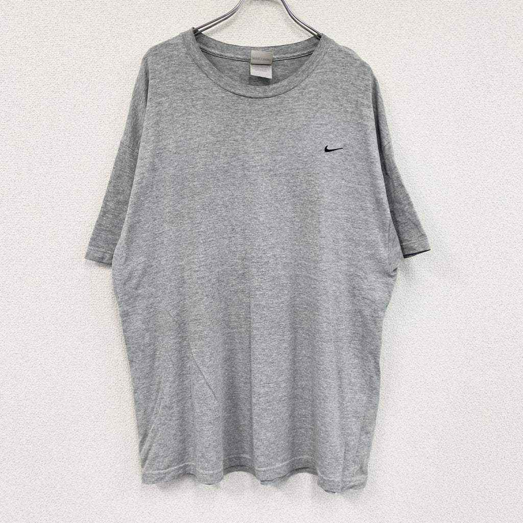 00s　NIKE　ナイキ　半袖Tシャツ　ヴィンテージ　刺繍ロゴ　グレー　灰色　2XLサイズ　古着