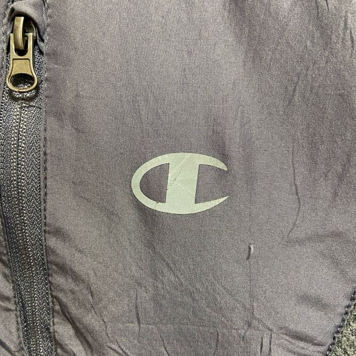 Champion　チャンピオン　長袖ハイネックプリントブルゾン　裏地ボアアウター　グレー　灰色　ヴィンテージ　Mサイズ　古着