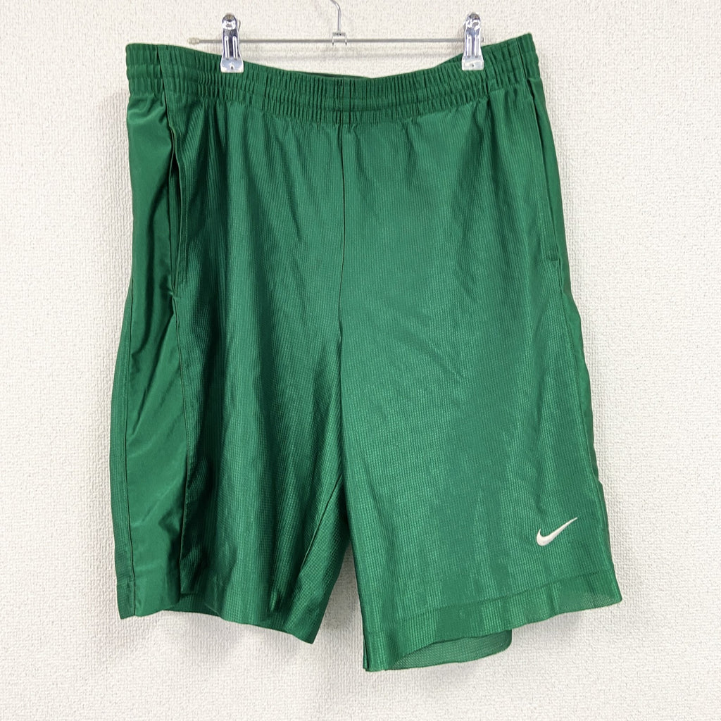 NIKE BASKETBALL　ナイキ　ハーフパンツ/ショートパンツ　バスケットボールパンツ　スウッシュ　緑　グリーン　Lサイズ　古着