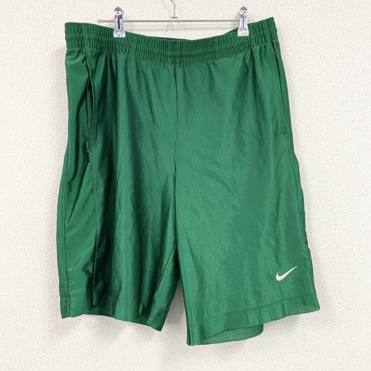 NIKE BASKETBALL　ナイキ　ハーフパンツ/ショートパンツ　バスケットボールパンツ　スウッシュ　緑　グリーン　Lサイズ　古着