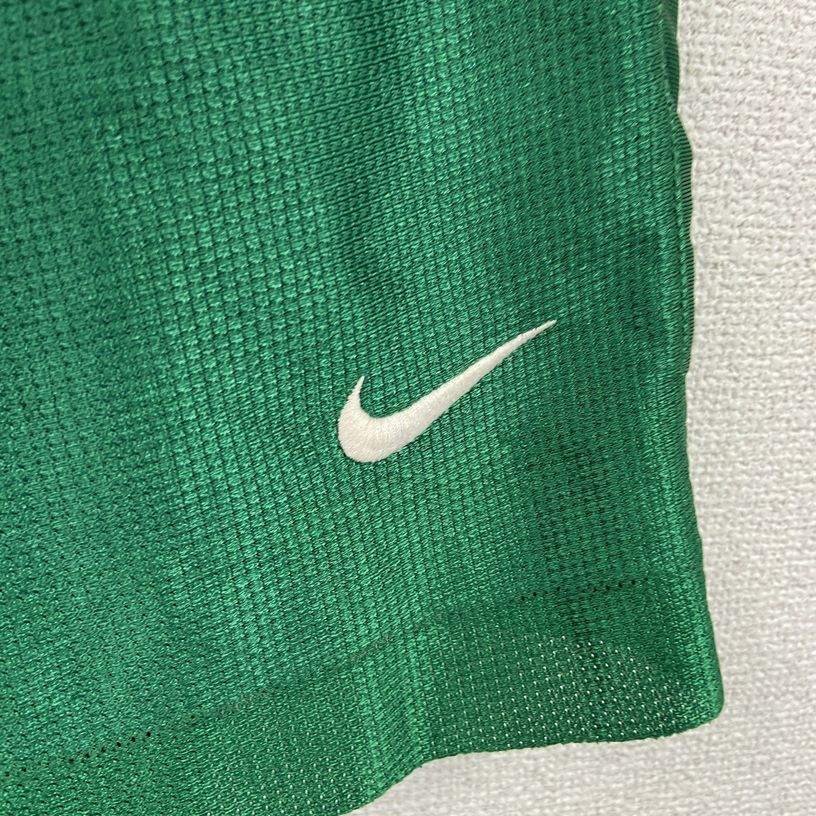 NIKE BASKETBALL　ナイキ　ハーフパンツ/ショートパンツ　バスケットボールパンツ　スウッシュ　緑　グリーン　Lサイズ　古着