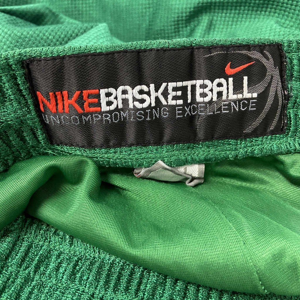 NIKE BASKETBALL　ナイキ　ハーフパンツ/ショートパンツ　バスケットボールパンツ　スウッシュ　緑　グリーン　Lサイズ　古着