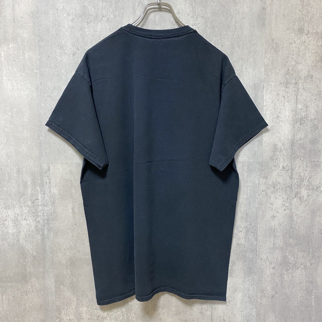 GILDAN　ギルダン　半袖プリントTシャツ　4連プリント　ペンキプリント　英字プリント　黒　ブラック　Lサイズ　古着