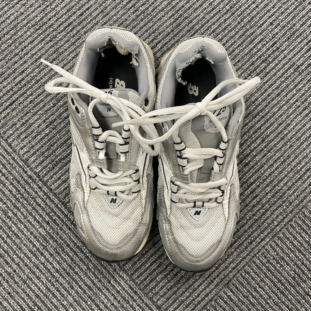New Balance　ニューバランス　ML725CD　スニーカー/ランニングシューズ　シルバーグレー　23.5cm　古着