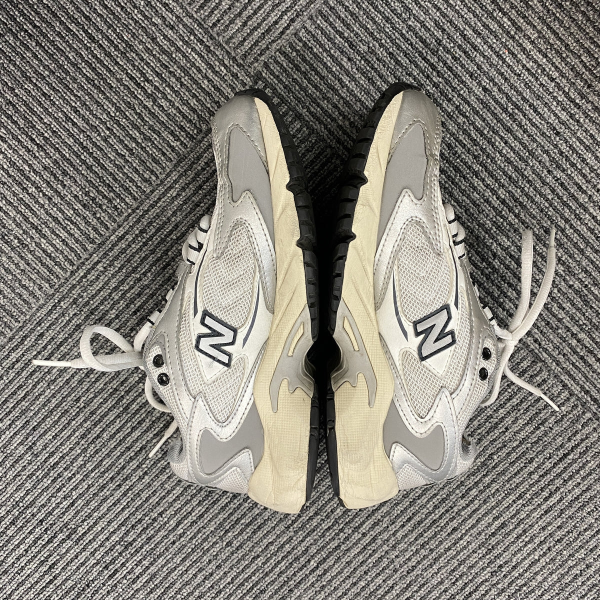 New Balance　ニューバランス　ML725CD　スニーカー/ランニングシューズ　シルバーグレー　23.5cm　古着