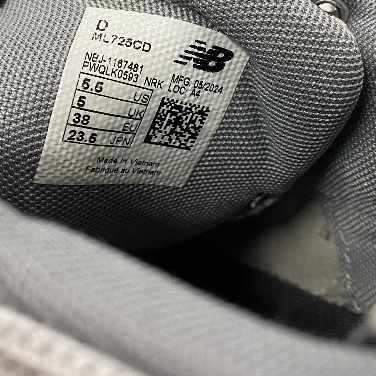 New Balance　ニューバランス　ML725CD　スニーカー/ランニングシューズ　シルバーグレー　23.5cm　古着