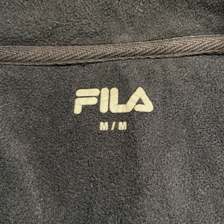 FILA　フィラ　長袖ハイネックフリースジャケット　ワンポイント刺繍　シンプル　黒　ブラック　秋冬服　Mサイズ　古着