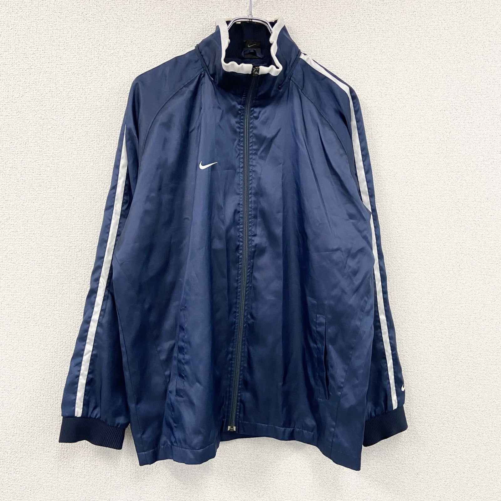 00s　NIKE　ナイキ　トラックジャケット/ジャージ　スウッシュ　刺繍ロゴ　ラグランスリーブ　紺　ネイビー　Lサイズ　古着