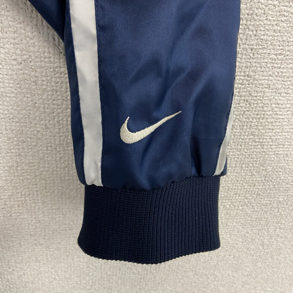 00s　NIKE　ナイキ　トラックジャケット/ジャージ　スウッシュ　刺繍ロゴ　ラグランスリーブ　紺　ネイビー　Lサイズ　古着