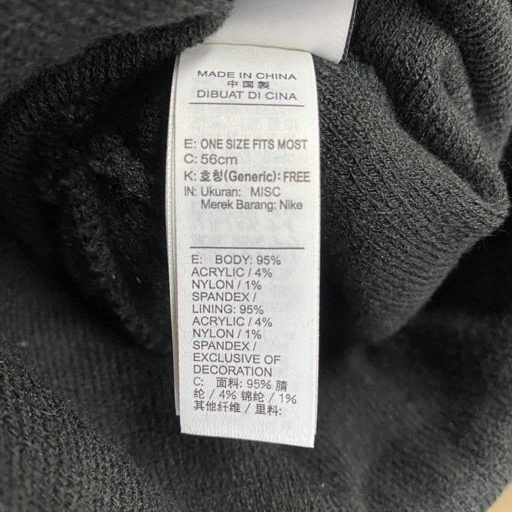 NIKE　ナイキ　OLIVIA KIM　オリビアキム　ニットキャップ　ニット帽　黒　ブラック　古着