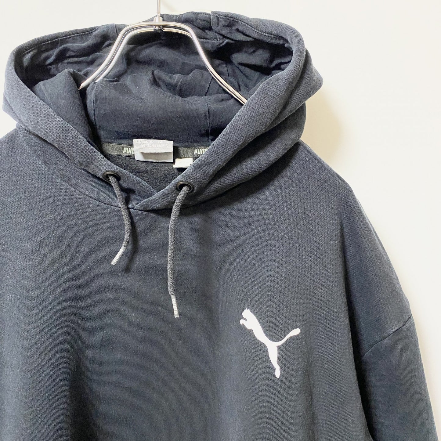 古着 used　puma プーマ　長袖ロゴプリントパーカー　フード付きトレーナー　黒　ブラック　秋冬服　Lサイズ