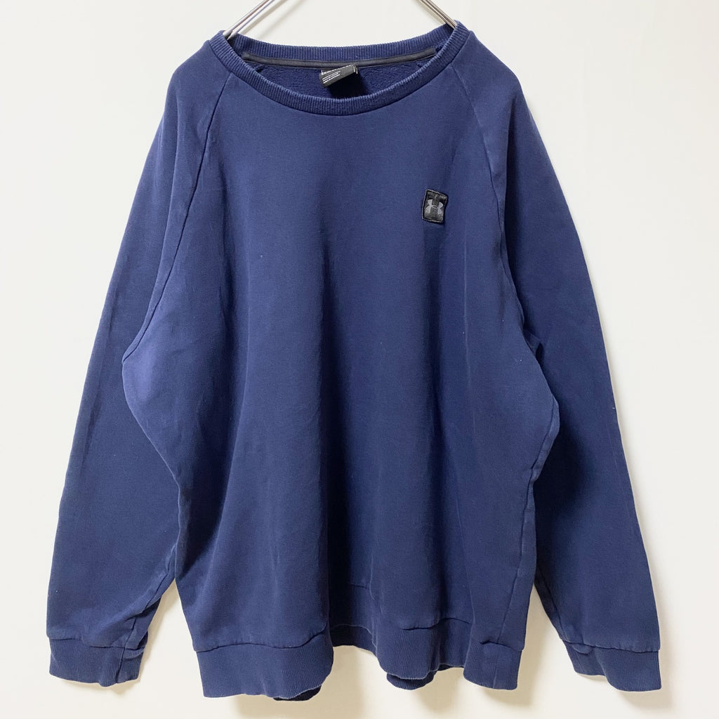 UNDERARMOUR　アンダーアーマー　長袖クルーネックスウェット　トレーナー　ワッペン　ネイビー　紺　2XLサイズ　古着