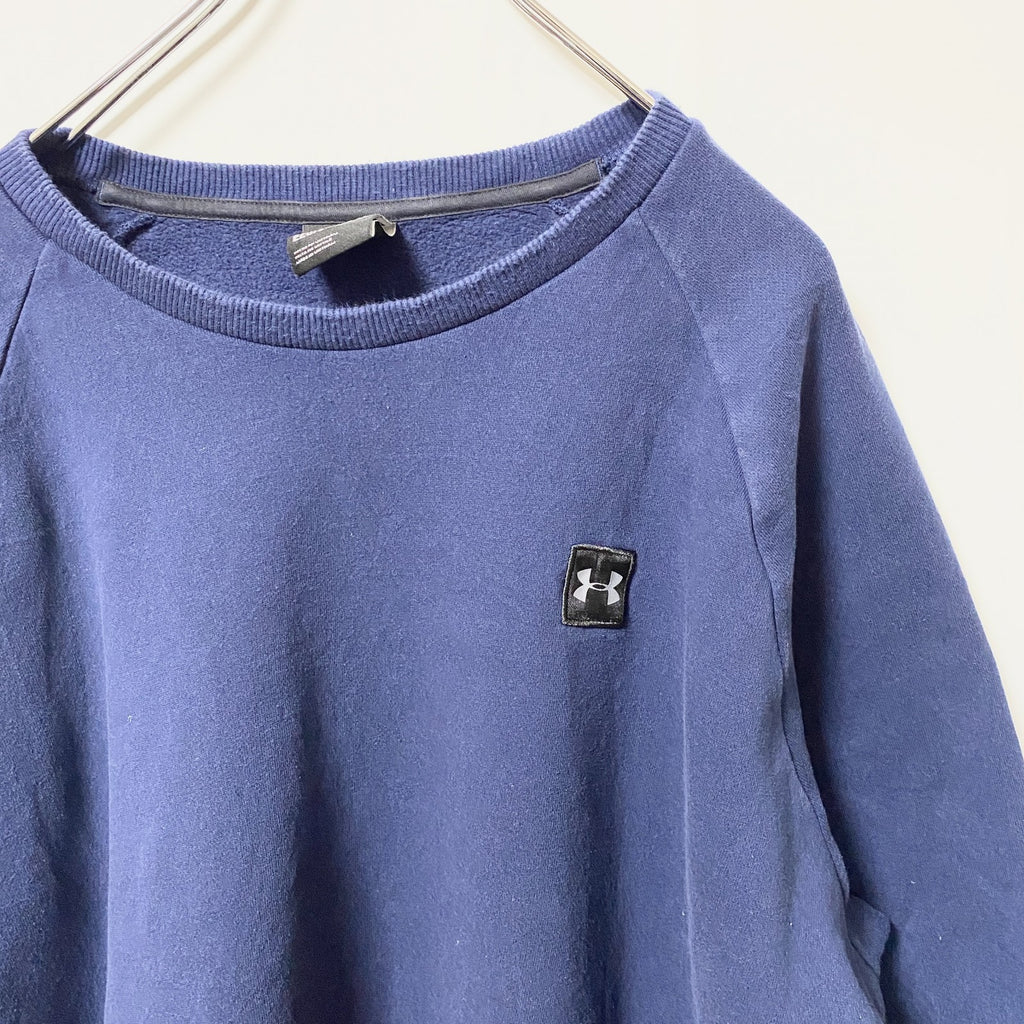 UNDERARMOUR　アンダーアーマー　長袖クルーネックスウェット　トレーナー　ワッペン　ネイビー　紺　2XLサイズ　古着