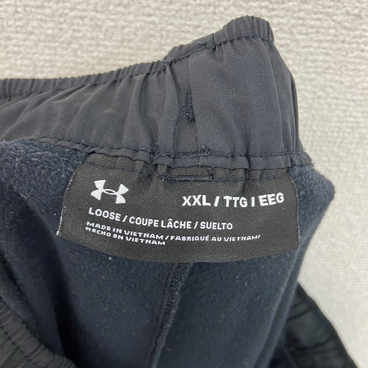 UNDER ARMOUR　アンダーアーマー　スウェットパンツ　黒　ブラック　2XL　サイズ　古着