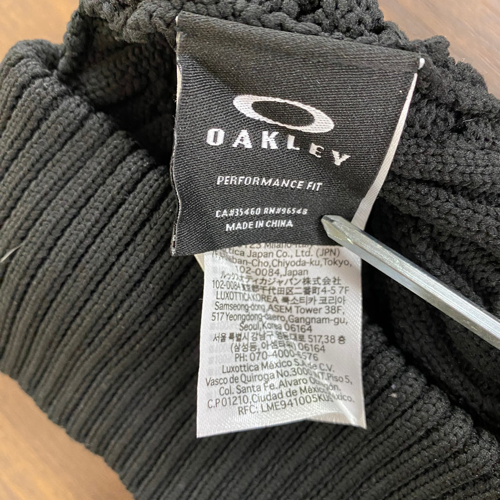OAKLEY　オークリー　ビーニー/ニットキャップ　ニット帽　黒　ブラック　　古着