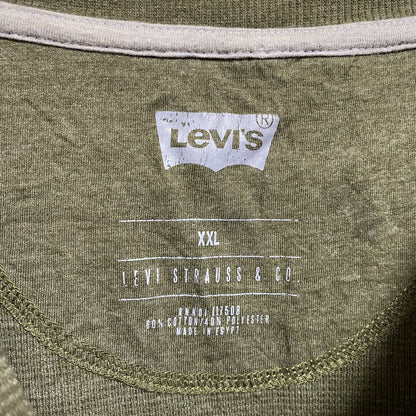 古着 used　LEVI’S　リーバイス　長袖ハーフボタン薄手ニット　セーター　緑　秋冬服　ビッグシルエット　2XLサイズ