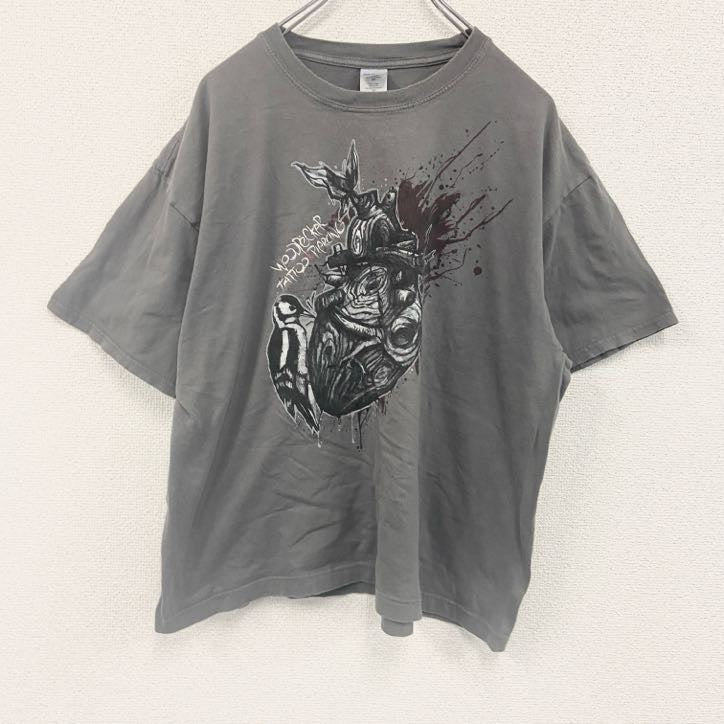 GILDAN　半袖プリントTシャツ　心臓　キツツキ　灰色　ダークグレー　XLサイズ　　　古着