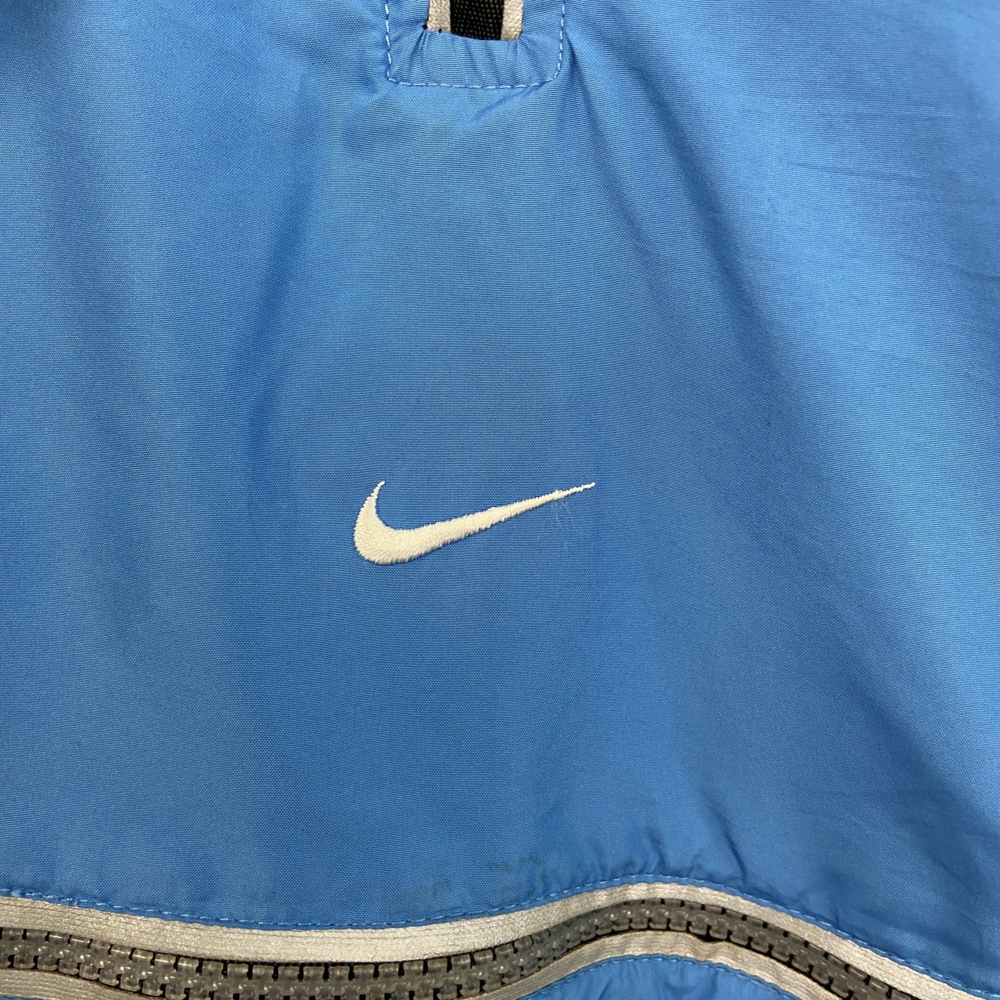 古着 used　NIKE　ナイキ　ハーフジップナイロンジャケット　水色　ライトブルー　Lサイズ