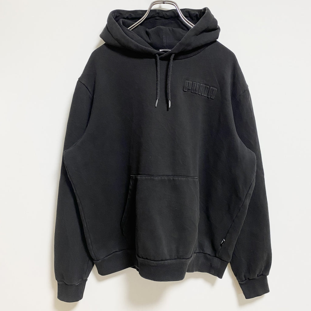 PUMA　プーマ　長袖ワンポイント立体ロゴパーカー　プルオーバー　シンプル　黒　ブラック　秋冬服　Lサイズ　古着