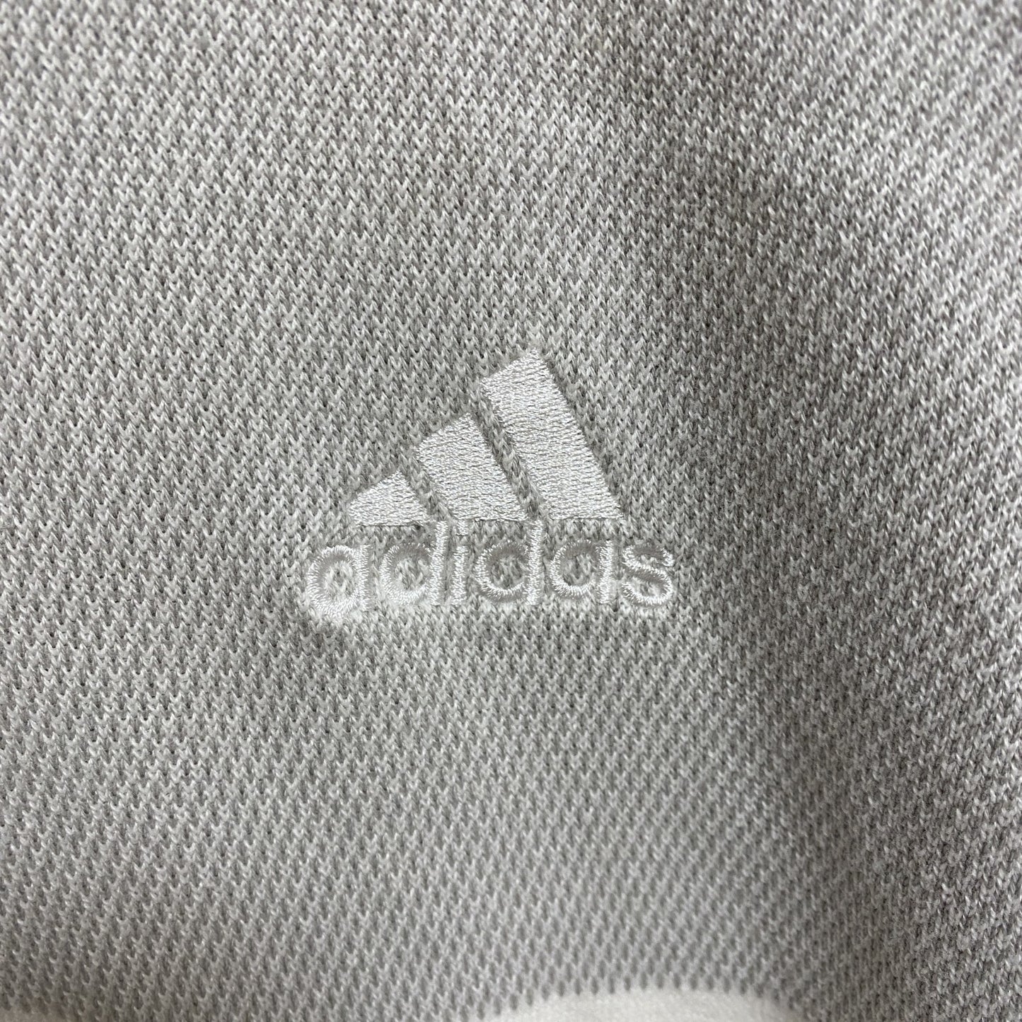 古着 used　adidas　アディダス　長袖ハーフジップ薄手ニット　セーター　ワンポイント刺繡　バスケットボール　白　Lサイズ