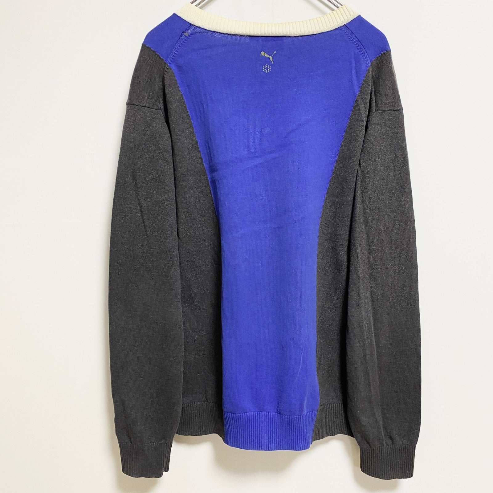 PUMA　プーマ　長袖薄手Vネックニット　セーター　ネイビー　紺　ダークグレー　バイカラー　秋冬服　Lサイズ　古着