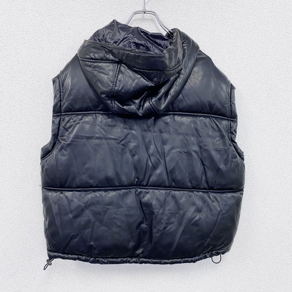 ZARA　ザラ　フェイクレザーベスト　中綿入り　黒　ブラック　XSサイズ　古着