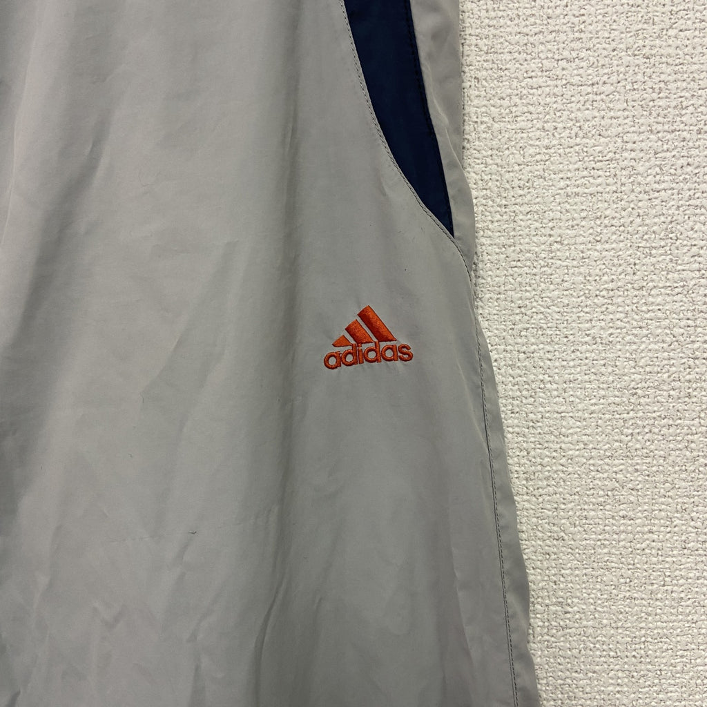 adidas　アディダス　CLIMAPROOF　クライマプルーフ　トラックパンツ　刺繍ロゴ　グレー　灰色　Lサイズ　古着