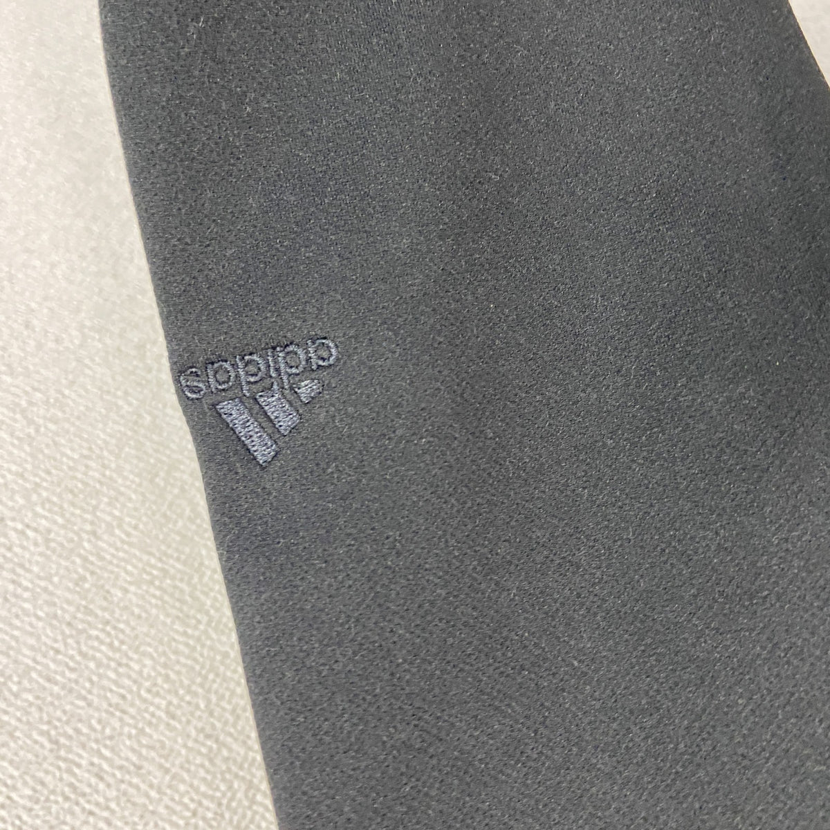 adidas　アディダス　AEROREADY　エアロレディ　ハーフジップスウェットパーカー/フーディー　黒　ブラック　Ｍサイズ　古着