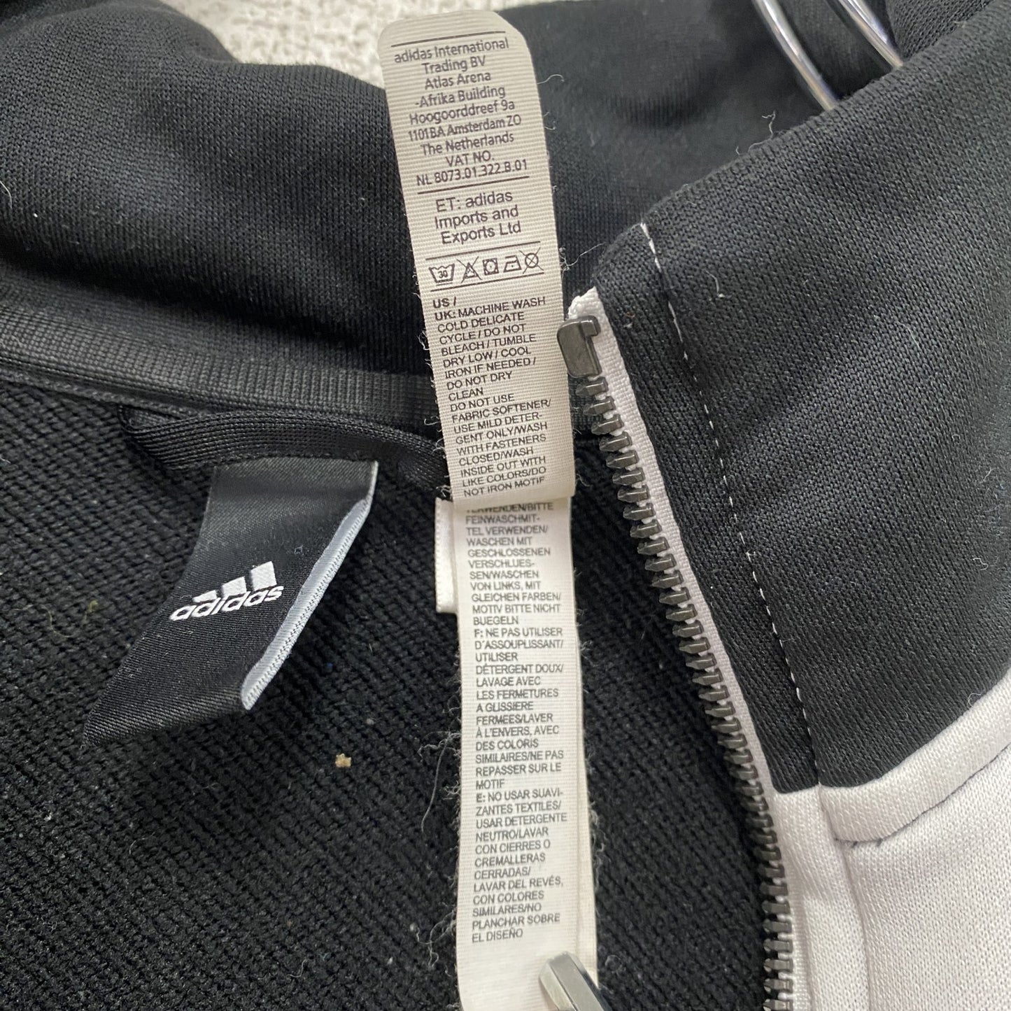 adidas　アディダス　トラックジャケット/ジャージ　パフォーマンスロゴ　白　ホワイト　Lサイズ