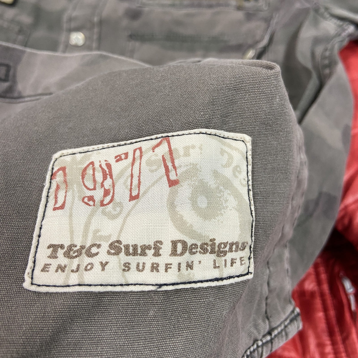 T&C SURF DESIGNS　ミリタリージャケット　カモフラ　迷彩　Lサイズ ミリタリーアウター メンズ コットン 古着