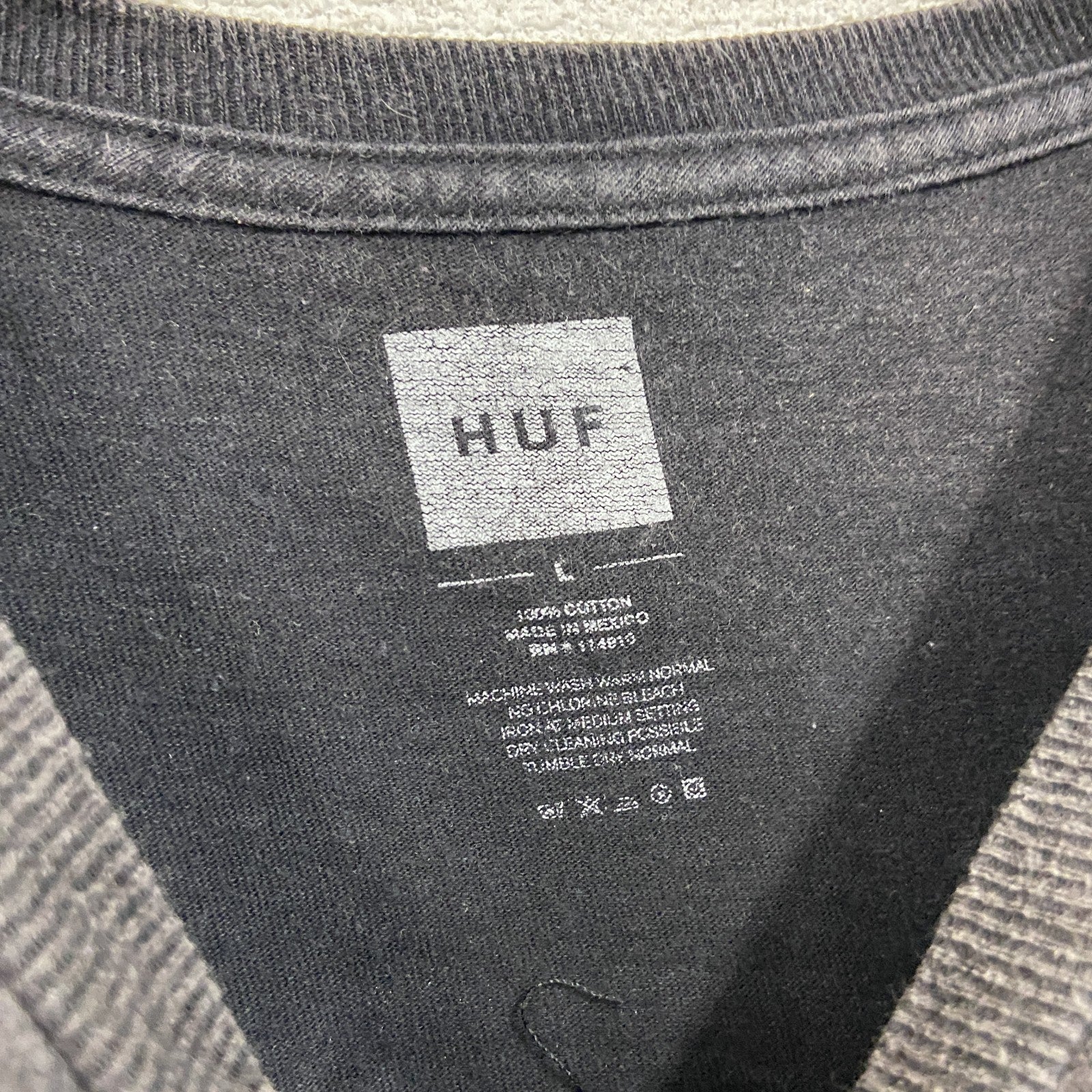 HUF　ハフ　Worldwide　半袖プリントTシャツ　フェード　両面プリント　黒　ブラック　Lサイズ　古着