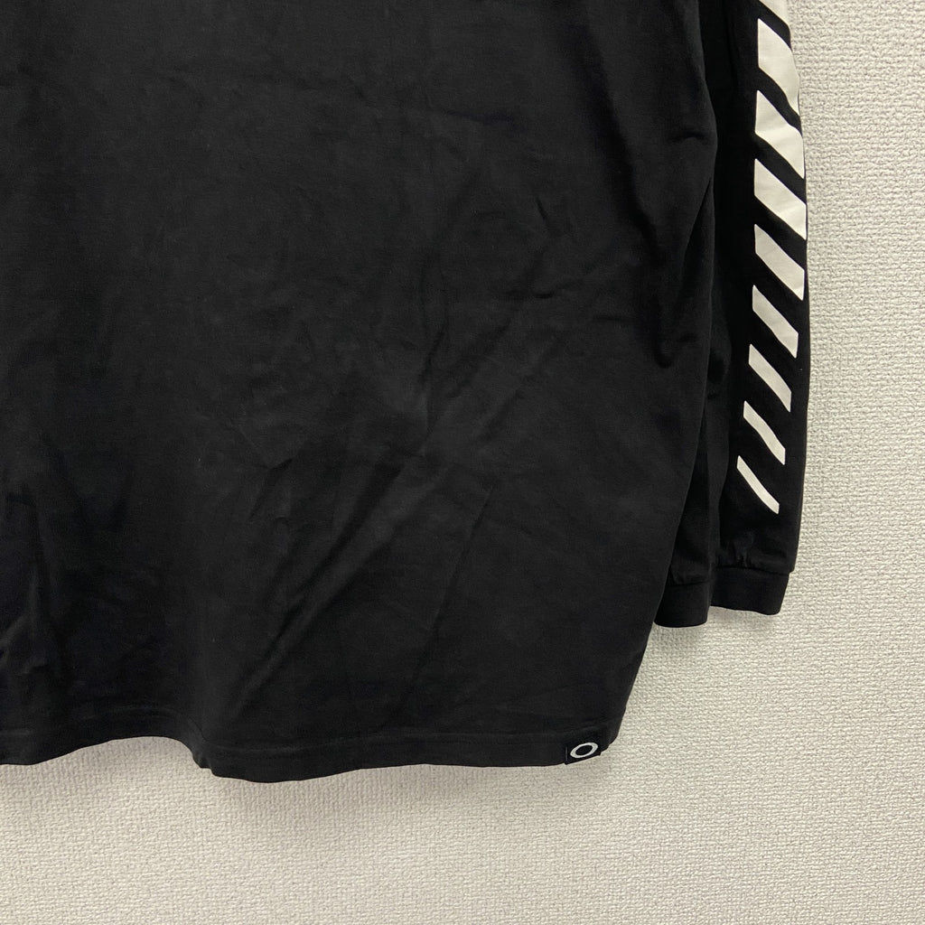 OAKLEY　オークリー　長袖Tシャツ/ロンT　黒　ブラック　Lサイズ　古着