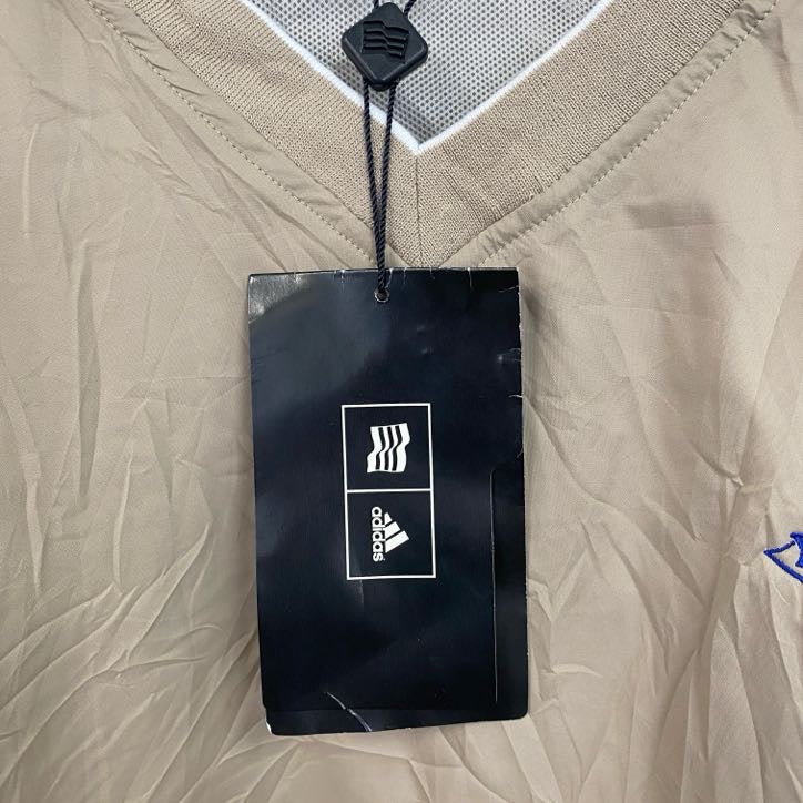 adidas　アディダス　プルオーバーナイロンジャケット　タグ付き　ベージュ　2XLサイズ