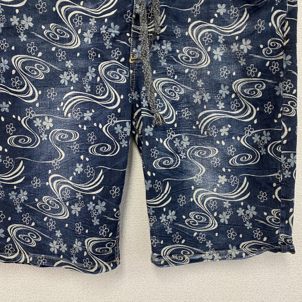 デニムハーフパンツ/ジーンズ　ジップフライ　和柄　桜　渦巻　インディゴ　5Lサイズ　古着