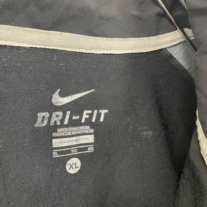 NIKE　ナイキ　DRI‐FIT　半袖　ハーフジップナイロンジャケット　スウッシュロゴ　黒　ブラック　XLサイズ