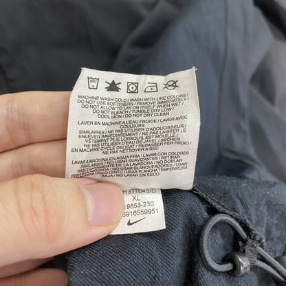 NIKE　ナイキ　DRI‐FIT　半袖　ハーフジップナイロンジャケット　スウッシュロゴ　黒　ブラック　XLサイズ