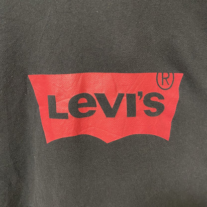 古着 used LEVI'S リーバイス 長袖ロゴプリントプルオーバーパーカー　フーディー　レトロデザイン　ブラック　Mサイズ