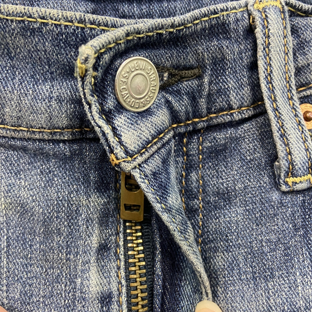 Levi’s　リーバイス　514　デニムパンツ/ジーンズ　ジップフライ　縦落ち　インディゴ　W32サイズ　古着
