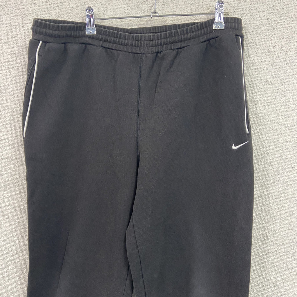 NIKE ナイキ　スウェットパンツ　黒　ブラック　Lサイズ　古着