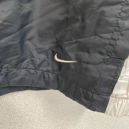 90s　NIKE　ナイキ　ナイロンジャケット　ヴィンテージ　黒　ブラック　Lサイズ