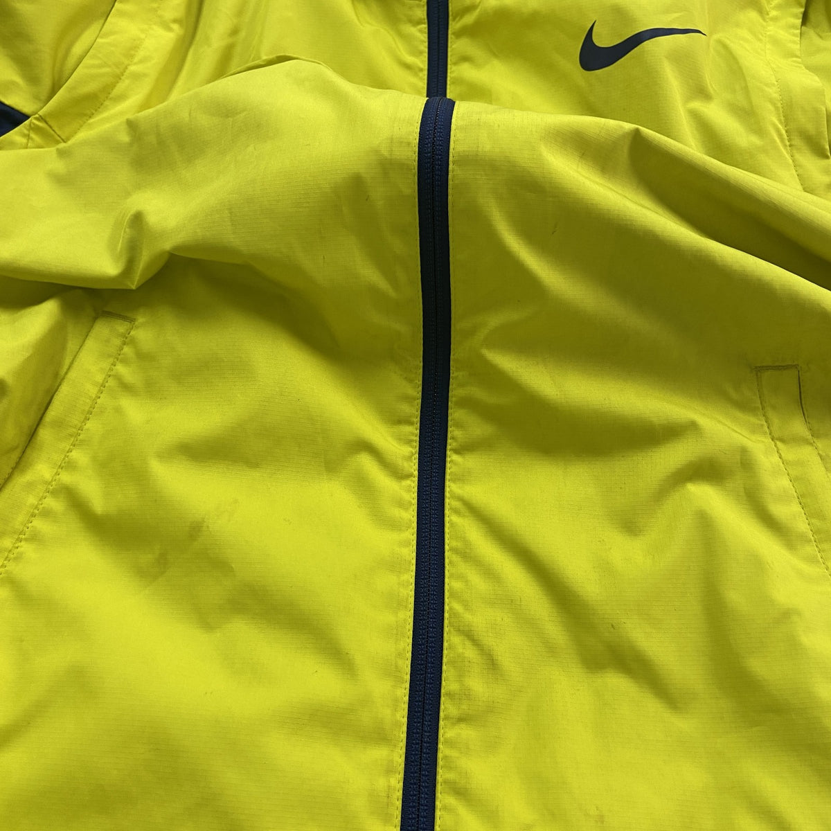NIKE　ナイキ　ウインドブレーカー　2way　黄色　イエロー　XLサイズ　古着