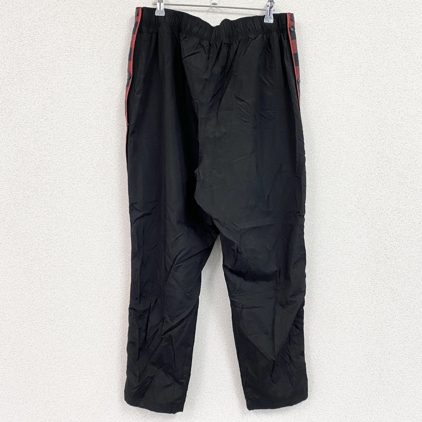 NIKE　ナイキ　ナイロンパンツ　トラックパンツ　ジャージパンツ　黒　ブラック　2XLサイズ