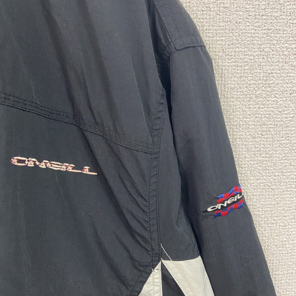 ONEILL　ナイロンジャケット　黒　ブラック　Lサイズ ウインドブレーカー ナイロンアウター メンズ 古着