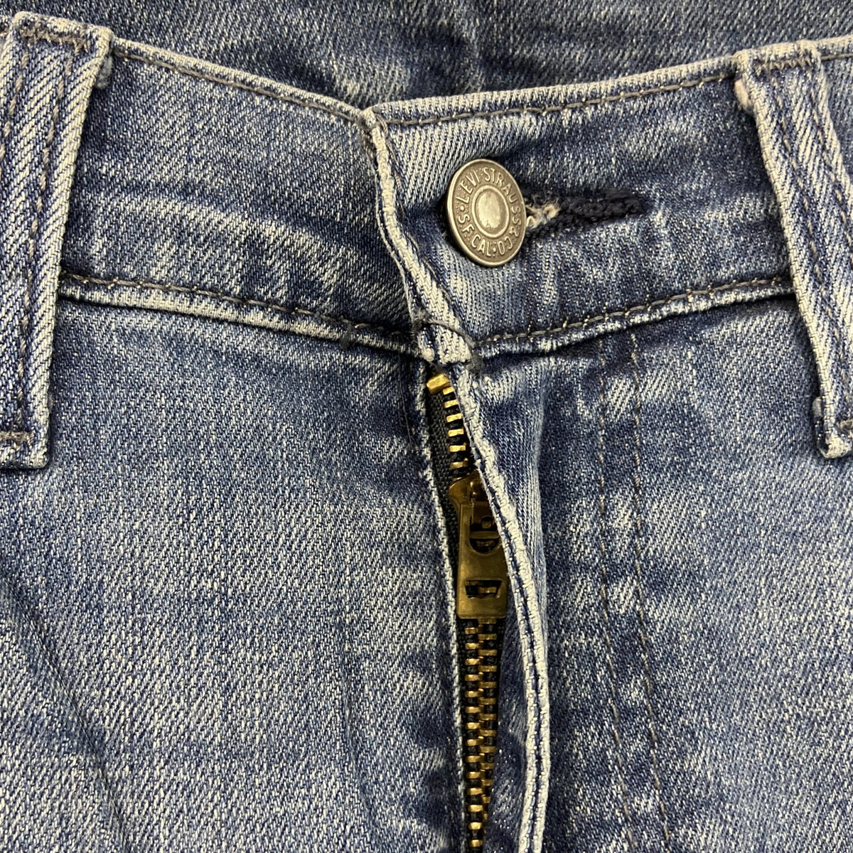 Levi’s　リーバイス　514　デニムパンツ/ジーンズ　ジップフライ　縦落ち　インディゴ　W32サイズ　古着